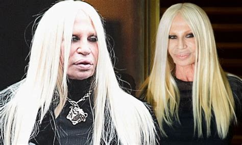 donatella versace without makeup 2022.